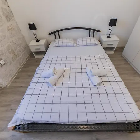 Apartamento Antonio On The Seafront With Garden *